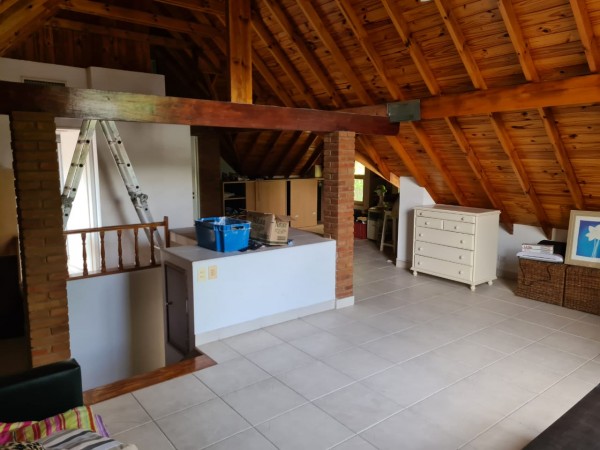Venta Lindisima Casa en Martinez Vias a Libertador