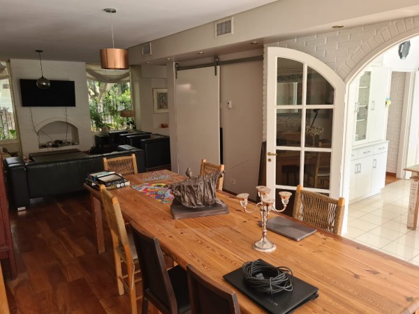 Venta Lindisima Casa en Martinez Vias a Libertador