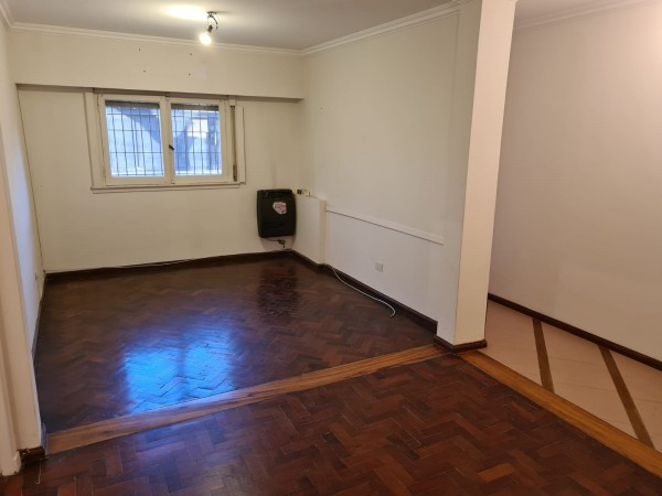 Departamento de 3 Ambientes con Jardín