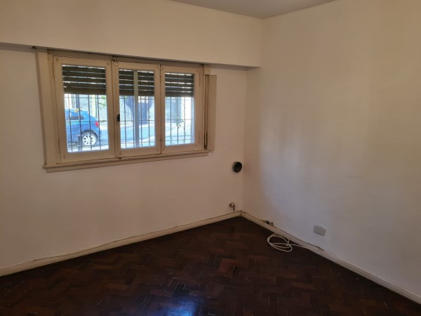 Departamento de 3 Ambientes con Jardín