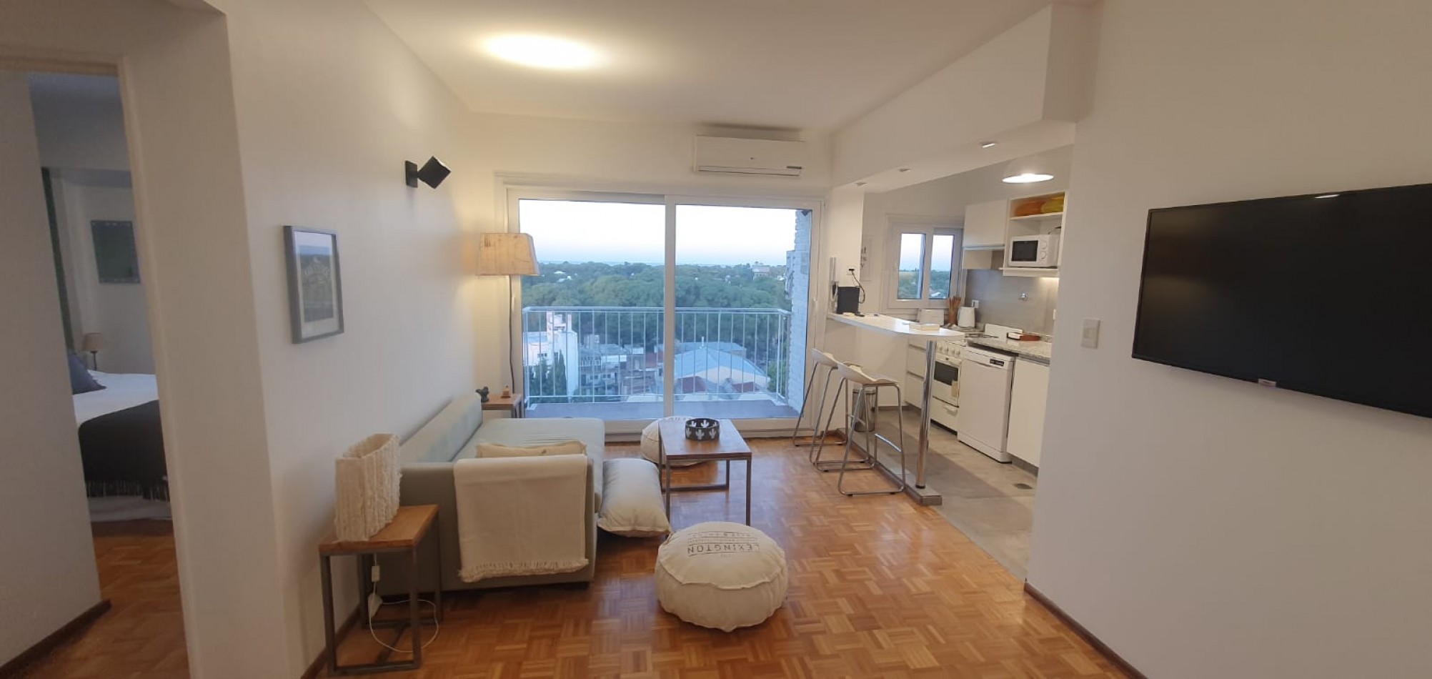 Departamento 2 ambientes con espectacular vista al Rio y mucha luz
