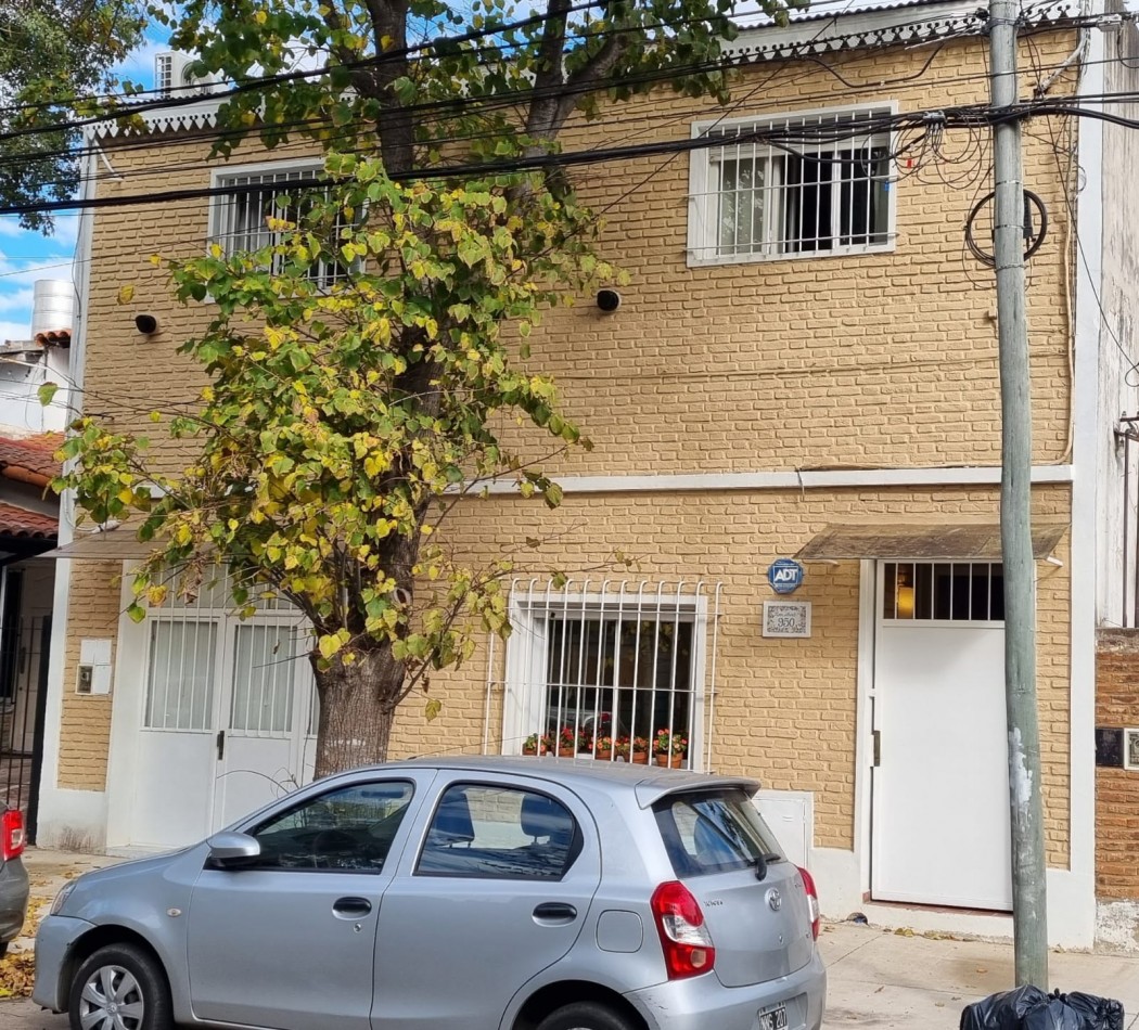 Venta Lindisima Casa Estilo Colonial, en San Isidro con Pileta