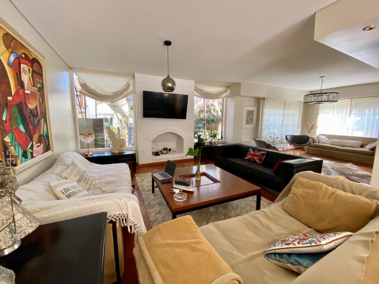 Venta Lindisima Casa en Martinez Vias a Libertador