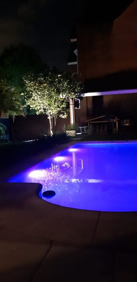 Venta Lindisima Casa en Martinez Vias a Libertador