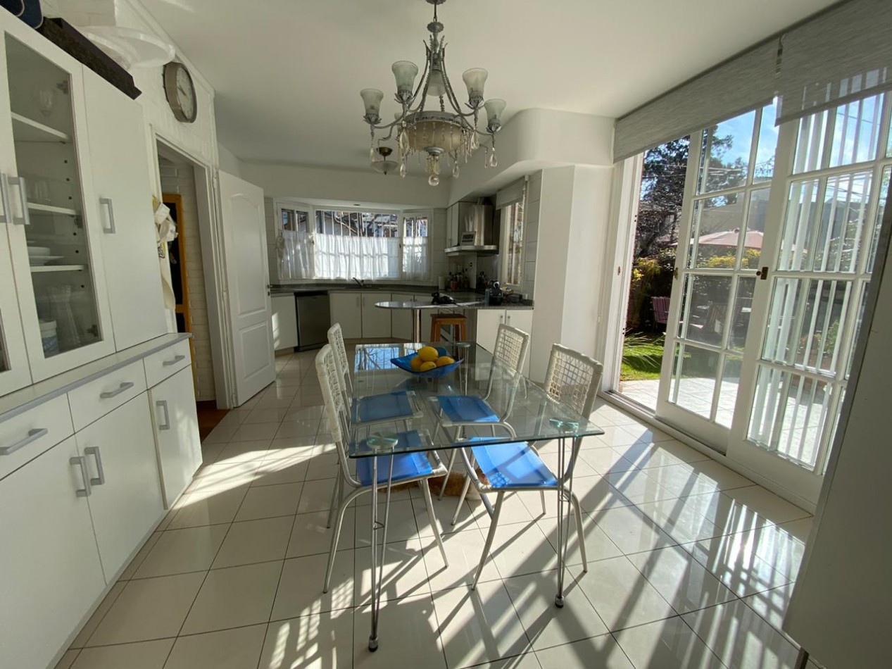 Venta Lindisima Casa en Martinez Vias a Libertador
