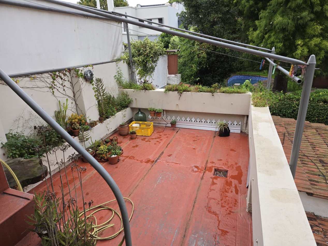 Venta Ph La Lucila 2 Dormitorios, Cochera y Terraza