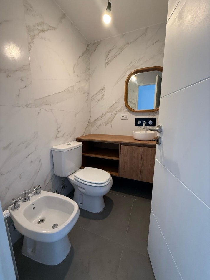 Venta Departamento 3 ambientes con Increible Terraza en Beccar