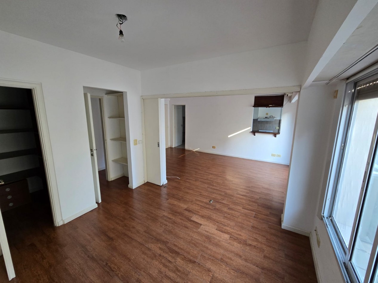 Venta Departamento 2 Ambientes con cochera en San Isidro