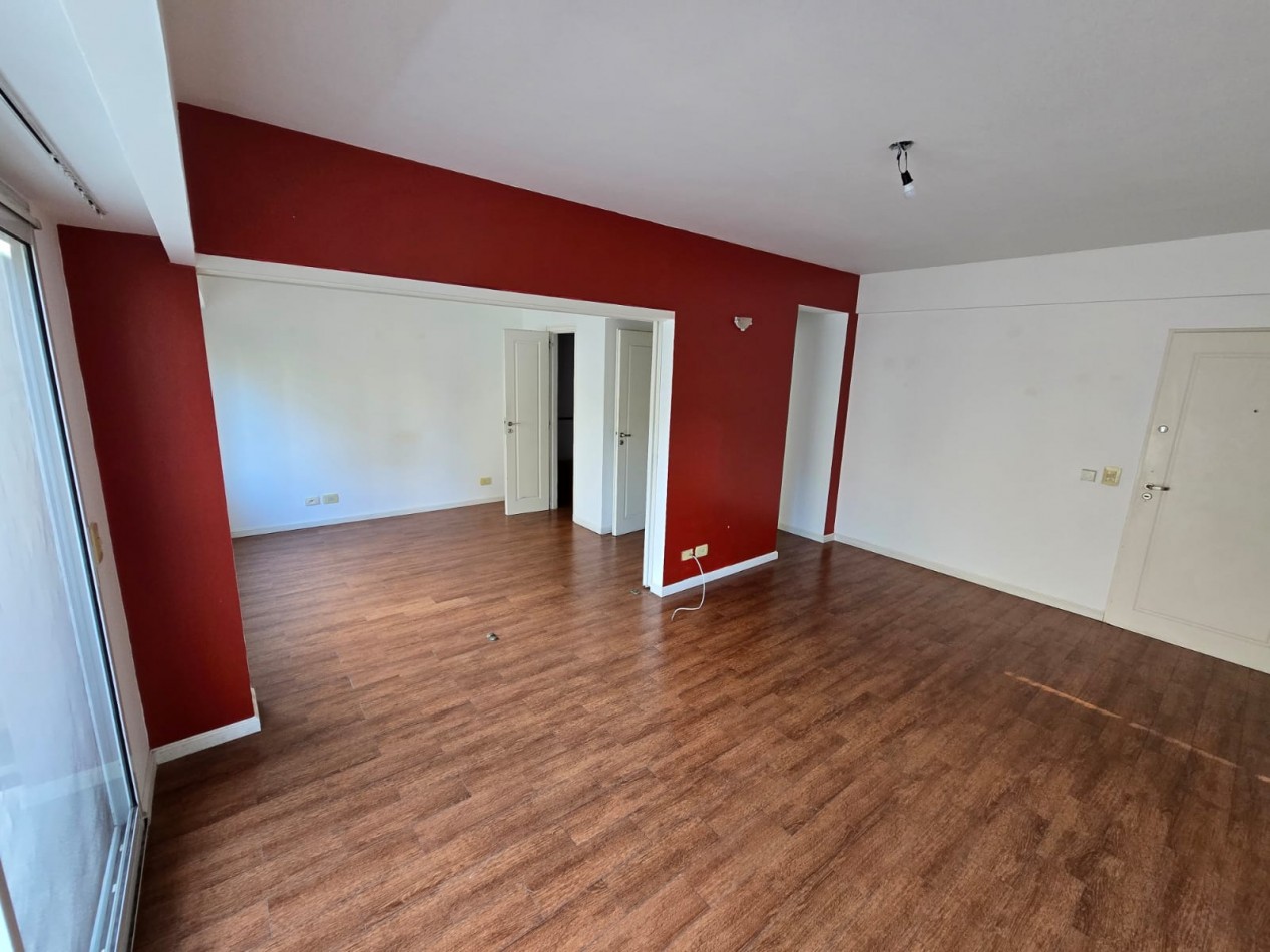 Venta Departamento 2 Ambientes con cochera en San Isidro