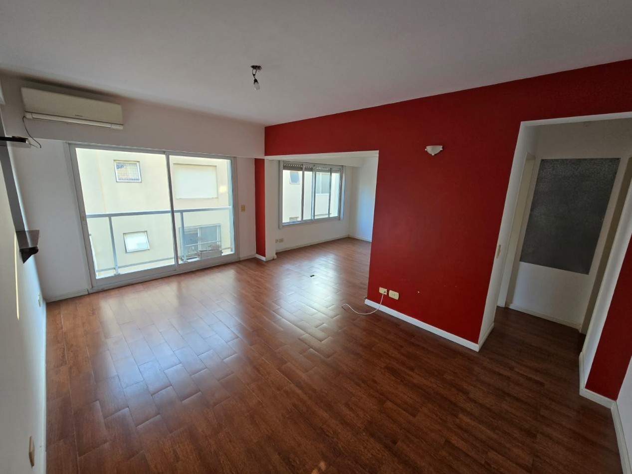 Venta Departamento 2 Ambientes con cochera en San Isidro