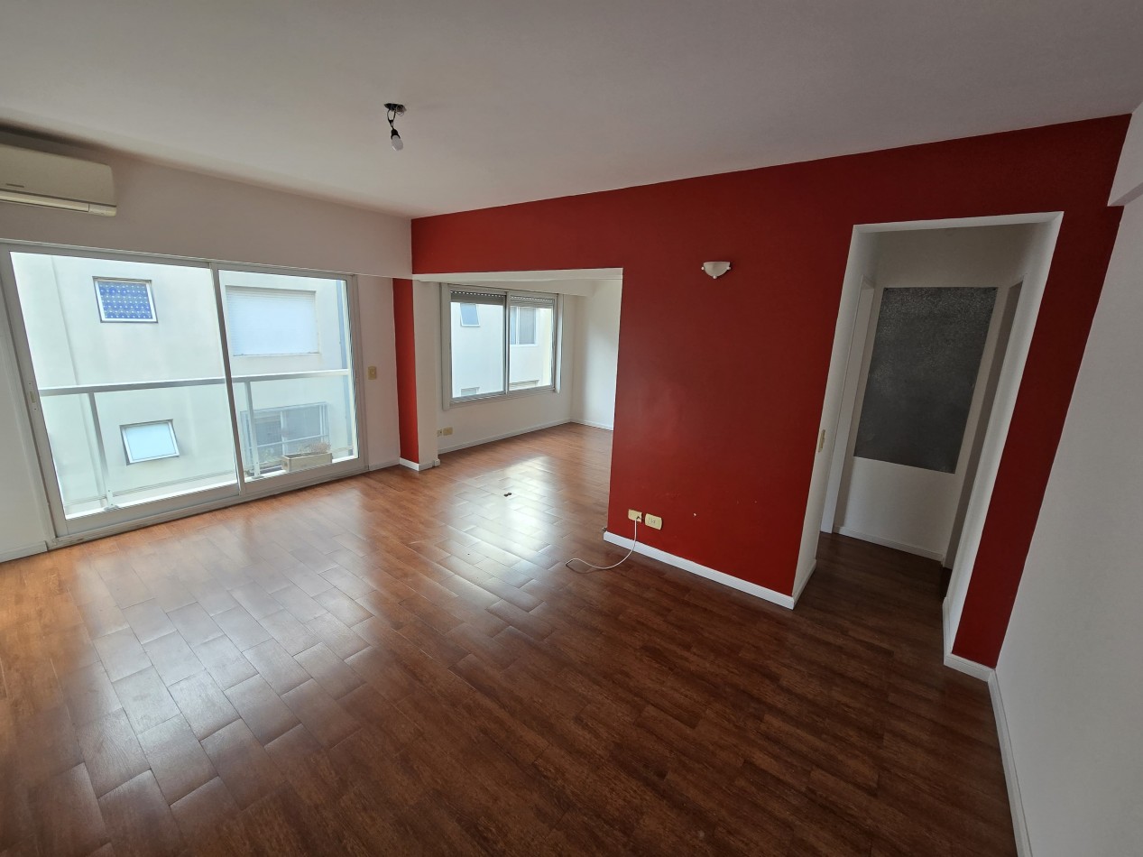 Venta Departamento 2 Ambientes con cochera en San Isidro
