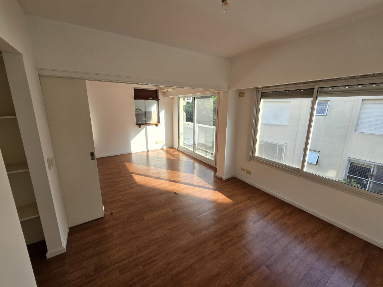 Venta Departamento 2 Ambientes con cochera en San Isidro