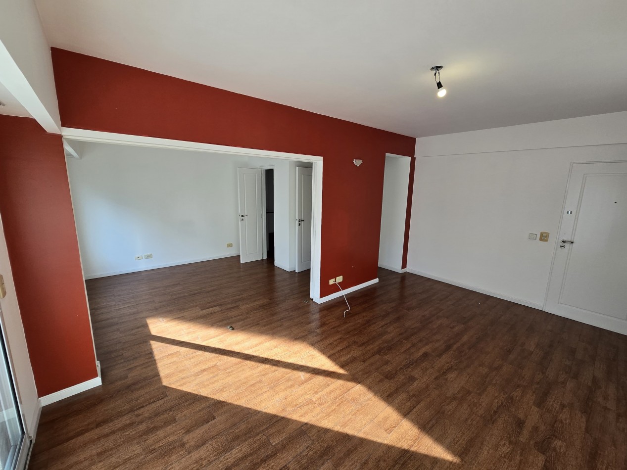 Venta Departamento 2 Ambientes con cochera en San Isidro