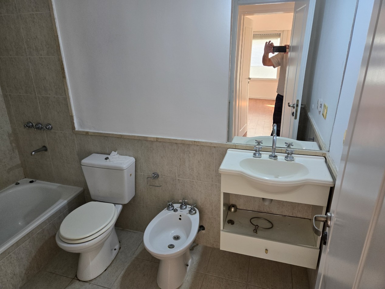 Venta Departamento 2 Ambientes con cochera en San Isidro