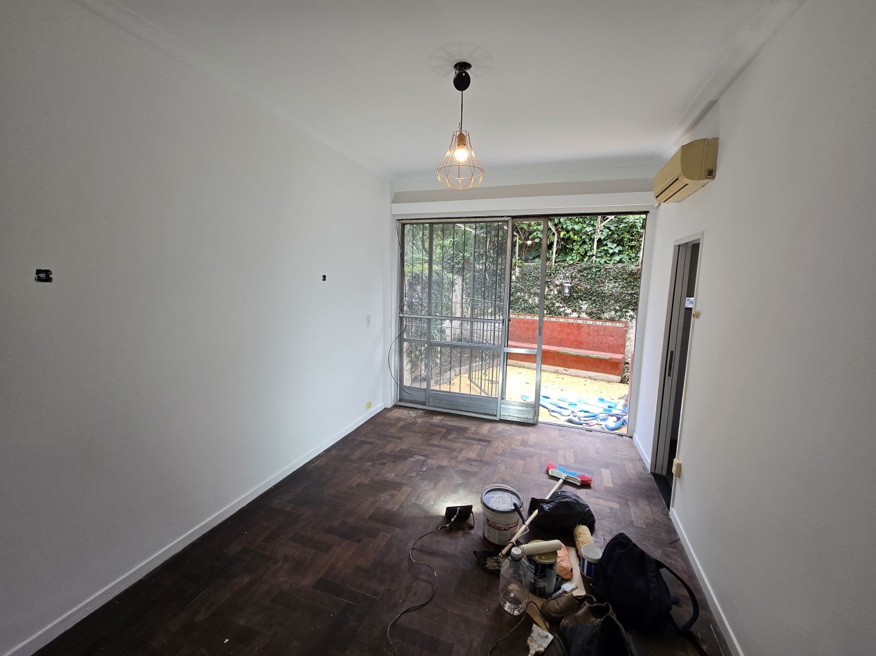 Departamento de 2 Ambientes con patio en el centro de San Isidro