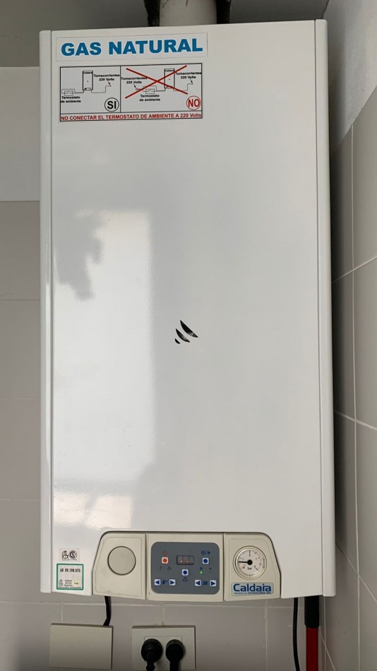 Alquiler Departamento de 3 ambientes con Cochera