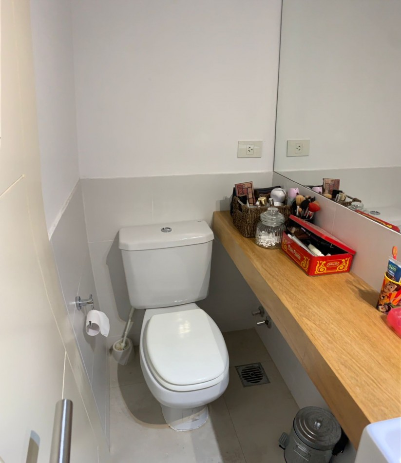 Alquiler Departamento de 3 ambientes con Cochera