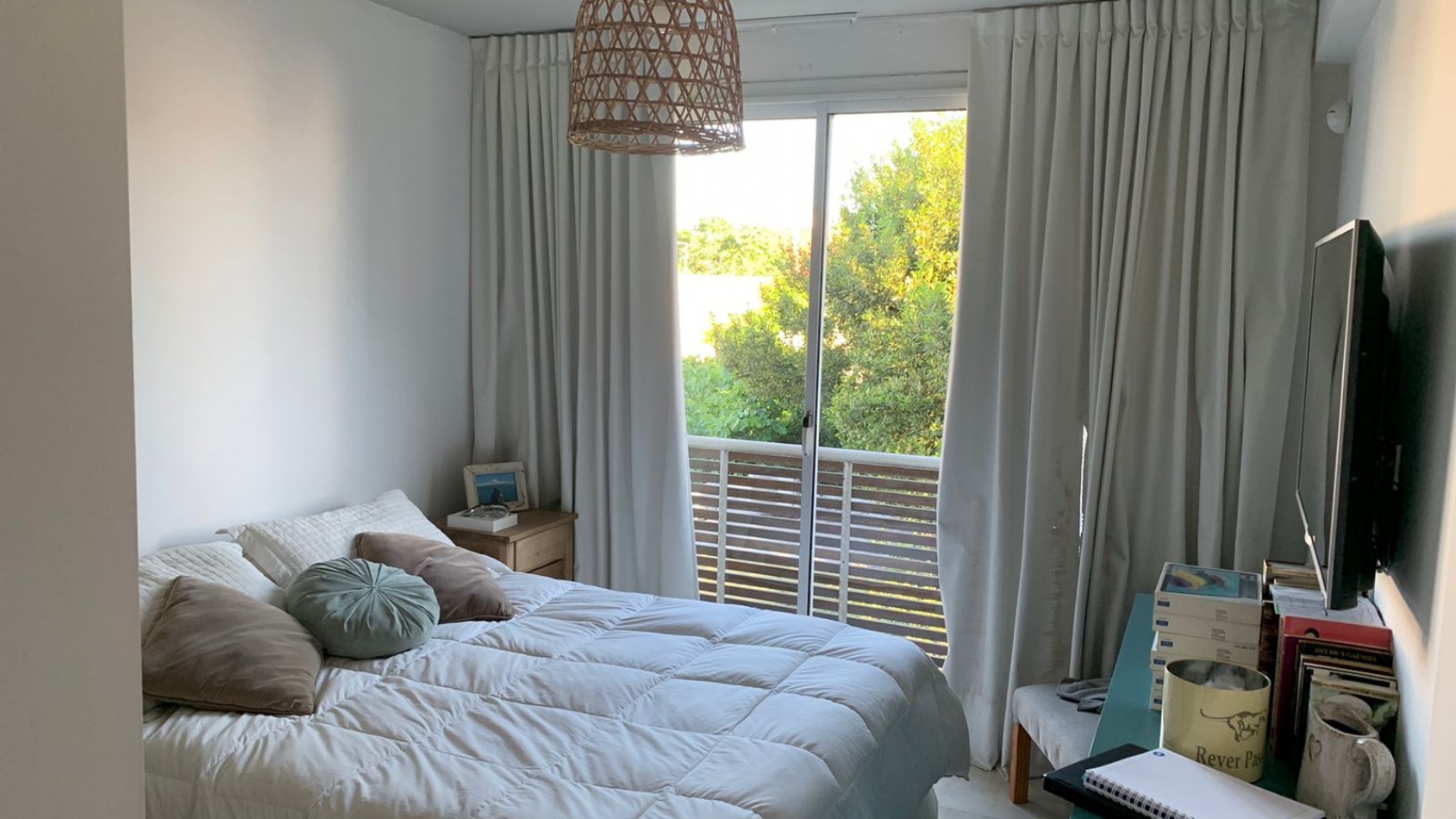 Alquiler Departamento de 3 ambientes con Cochera