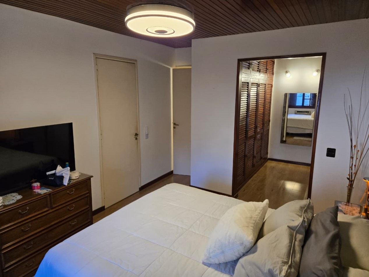 Casa en venta en San Isidro con jardin y pileta