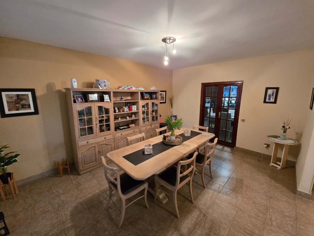 Casa en venta en San Isidro con jardin y pileta