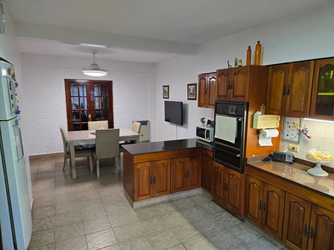 Casa en venta en San Isidro con jardin y pileta