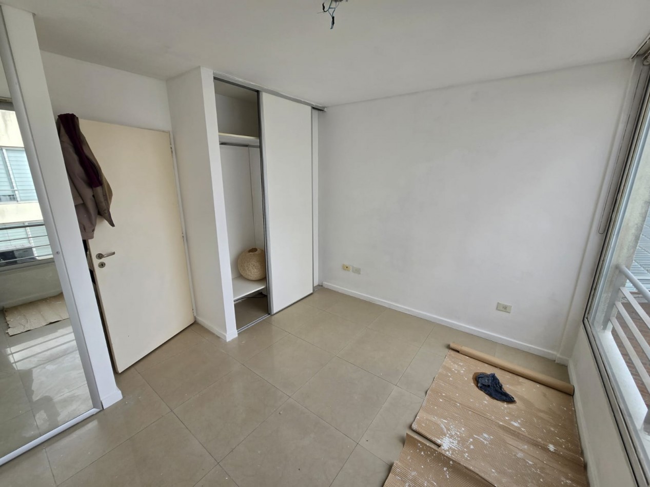 Alquiler Departamento de 2 Ambientes C/Cochera y Pileta en San Isidro