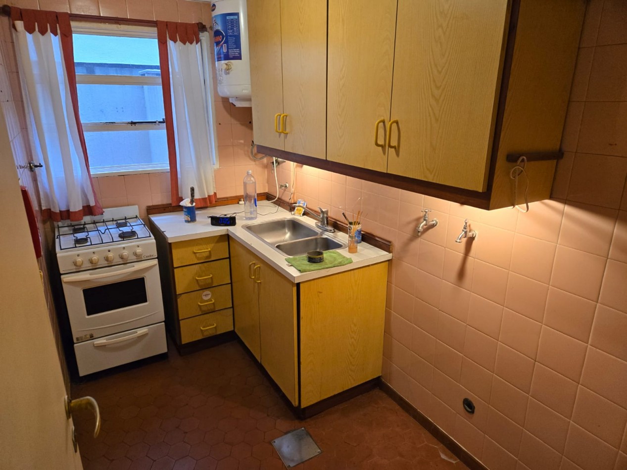 Venta Departamento 2 ambientes con Patio en San Isidro. Apto credito