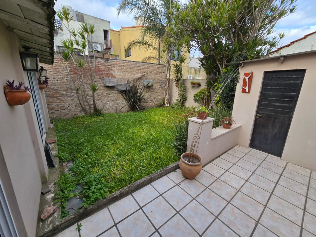 Venta Casa Sobre Lote Propio en La Calabria San Isidro.