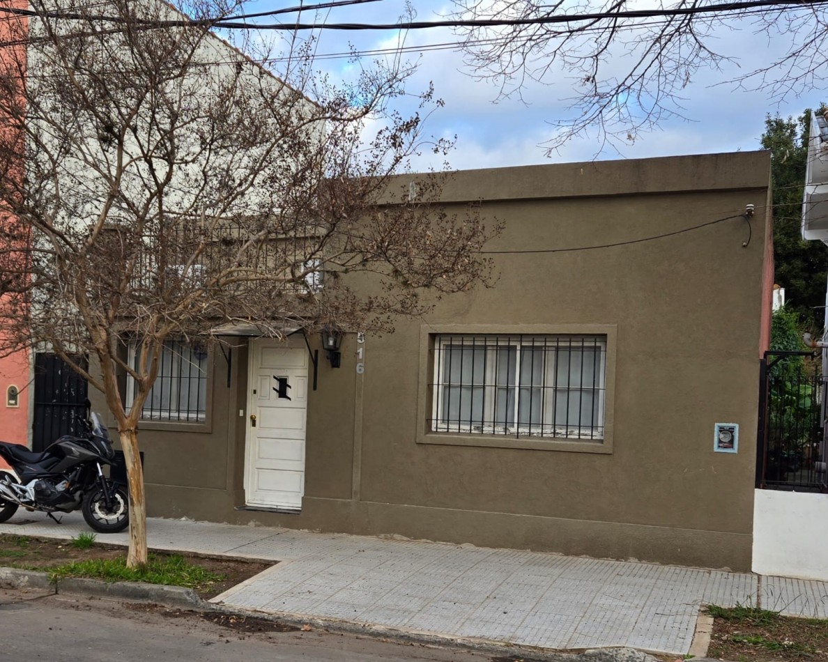 Venta Casa Sobre Lote Propio en La Calabria San Isidro.