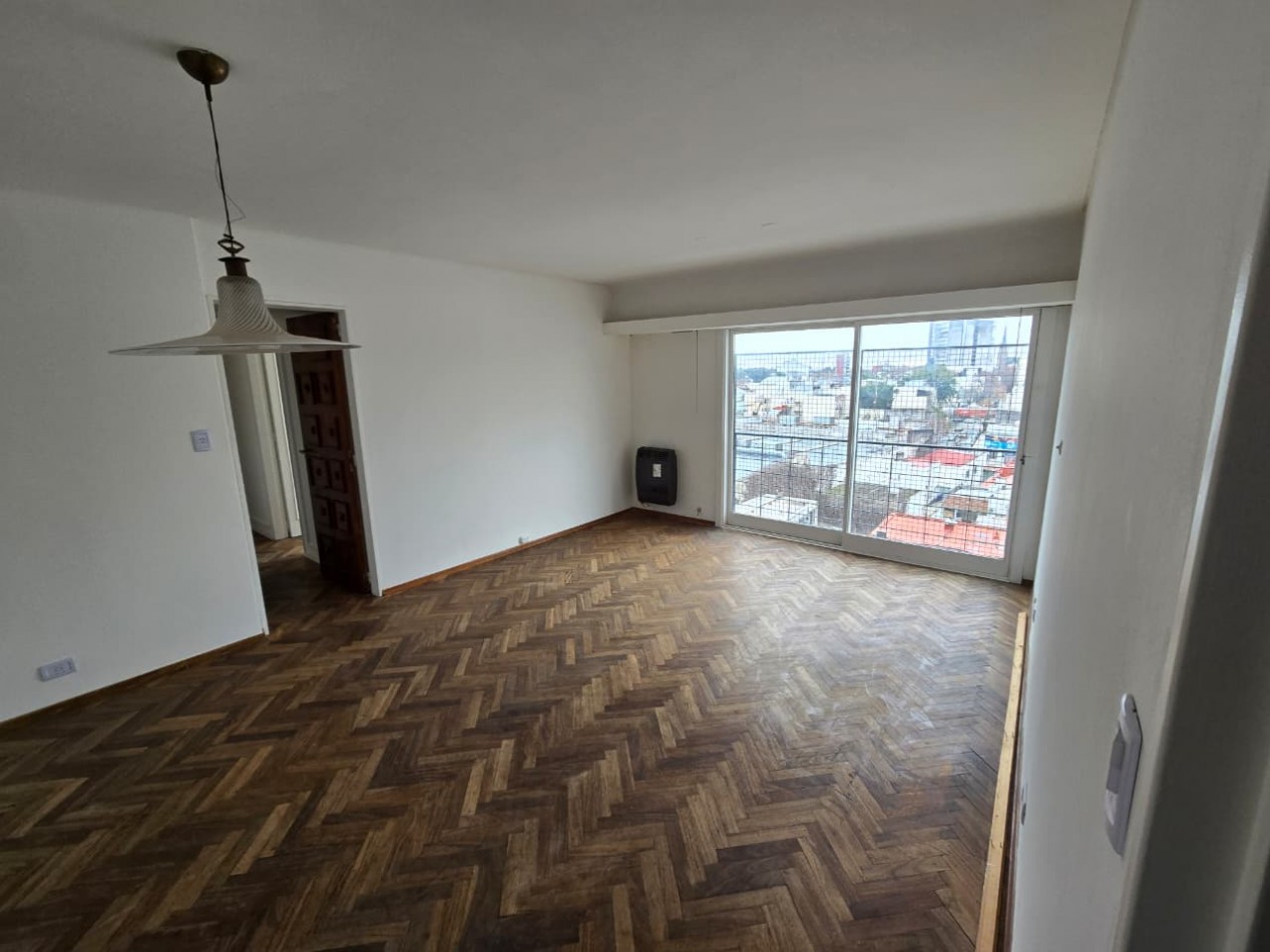 Alquiler Departamento 3 Dormitorios y Dependencias en San Isidro