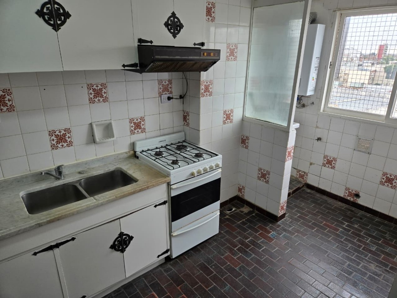 Alquiler Departamento 3 Dormitorios y Dependencias en San Isidro