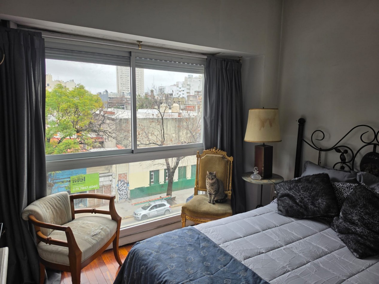 Venta Departamento 2 Ambientes, Sobre Av. F Lacroze en Colegiales.