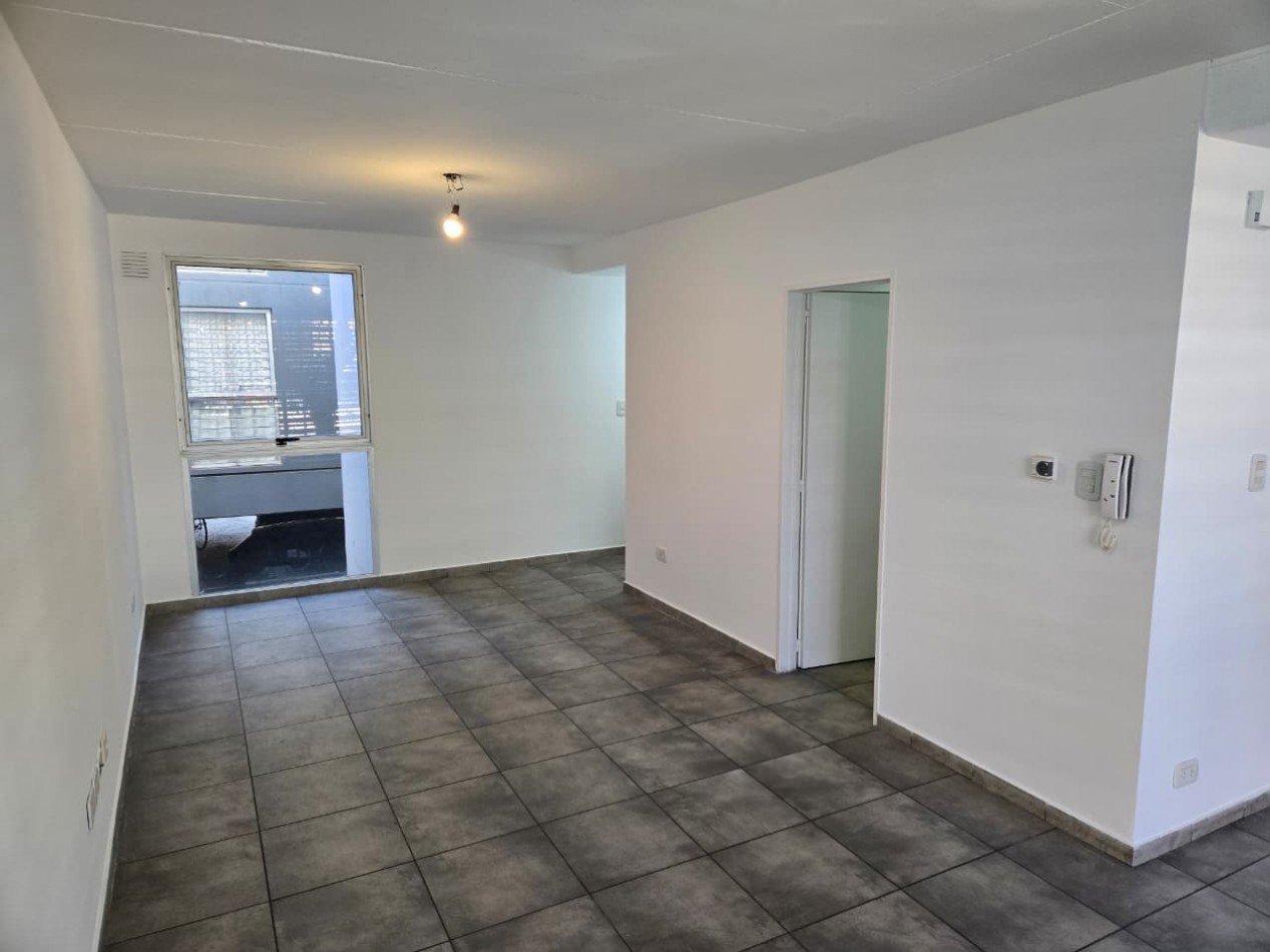 Alquiler Departamento 3 Ambientes con Cochera en San Isidro