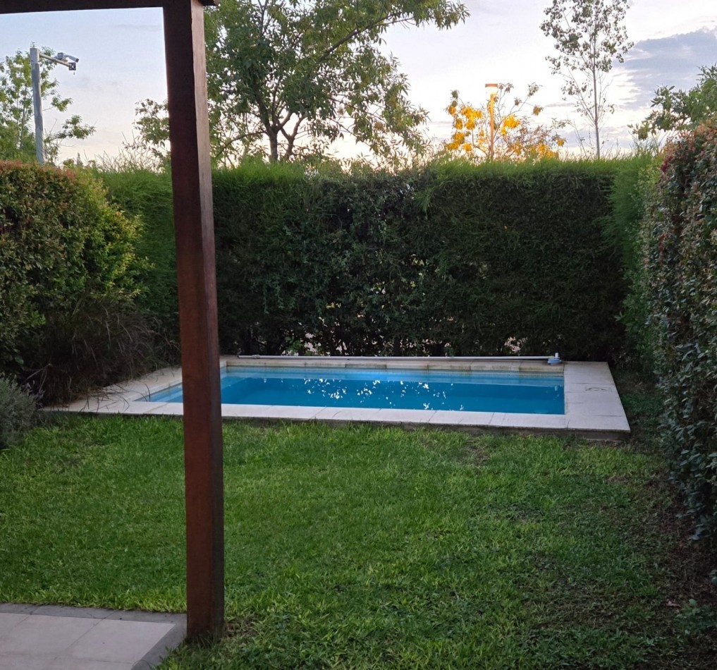 Home 2, Casa de 3 Dormitorios con Pileta