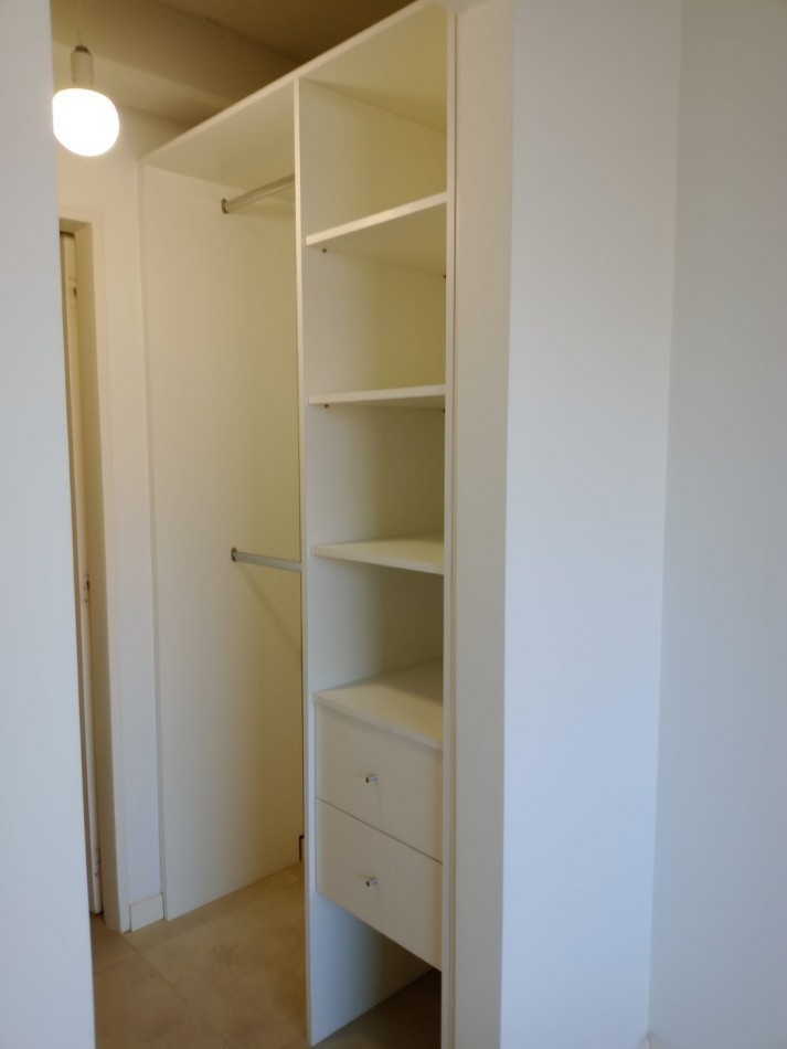 Venta Departamento de 2 ambientes con Cochera en San Isidro