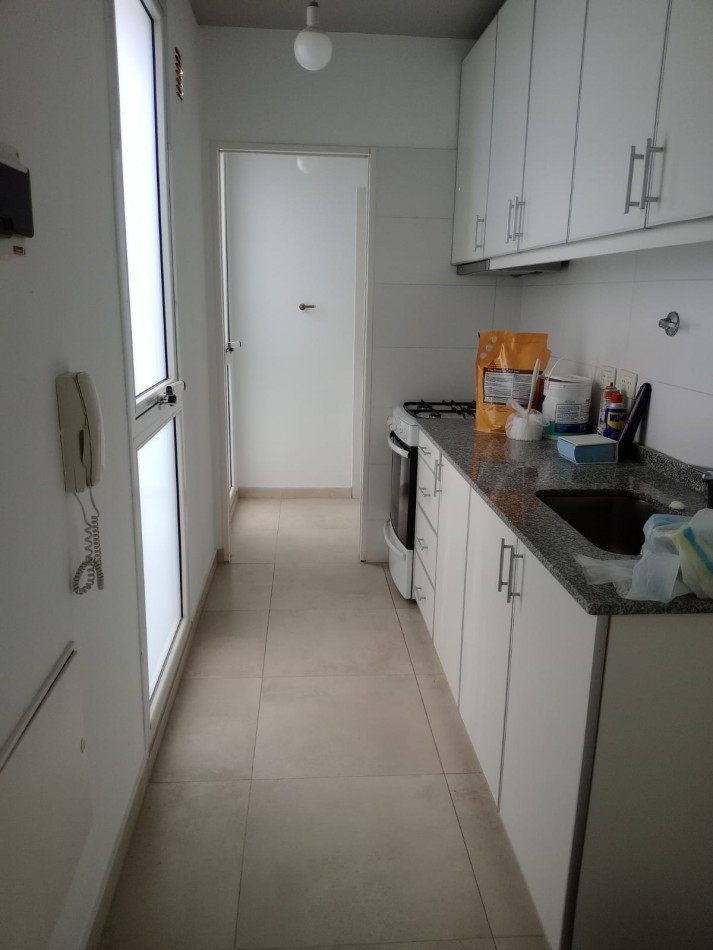 Venta Departamento de 2 ambientes con Cochera en San Isidro