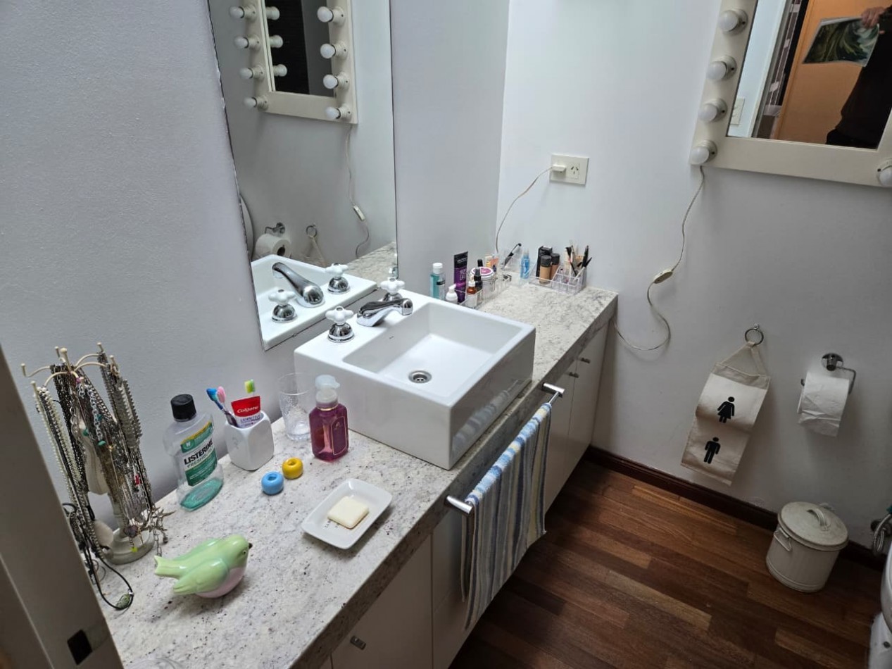 Impecable Casa Moderna en Venta en Lomas de San Isidro