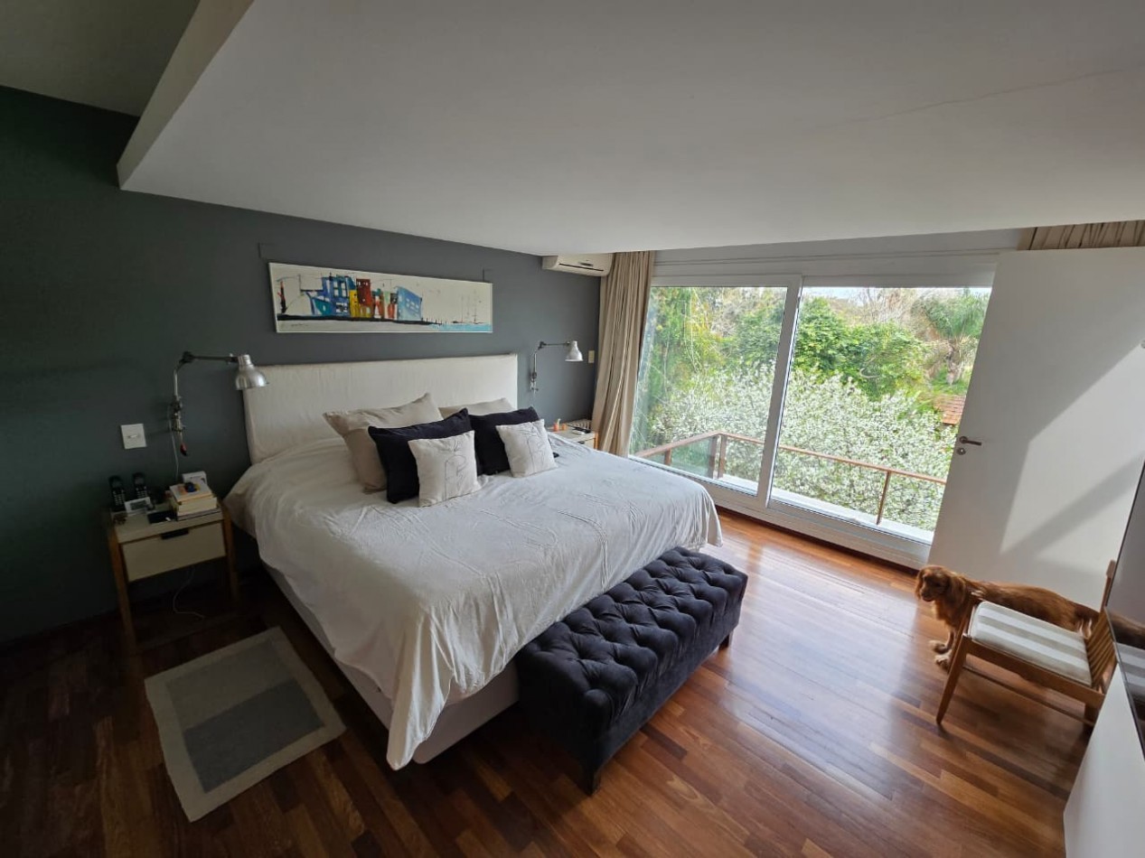 Impecable Casa Moderna en Venta en Lomas de San Isidro