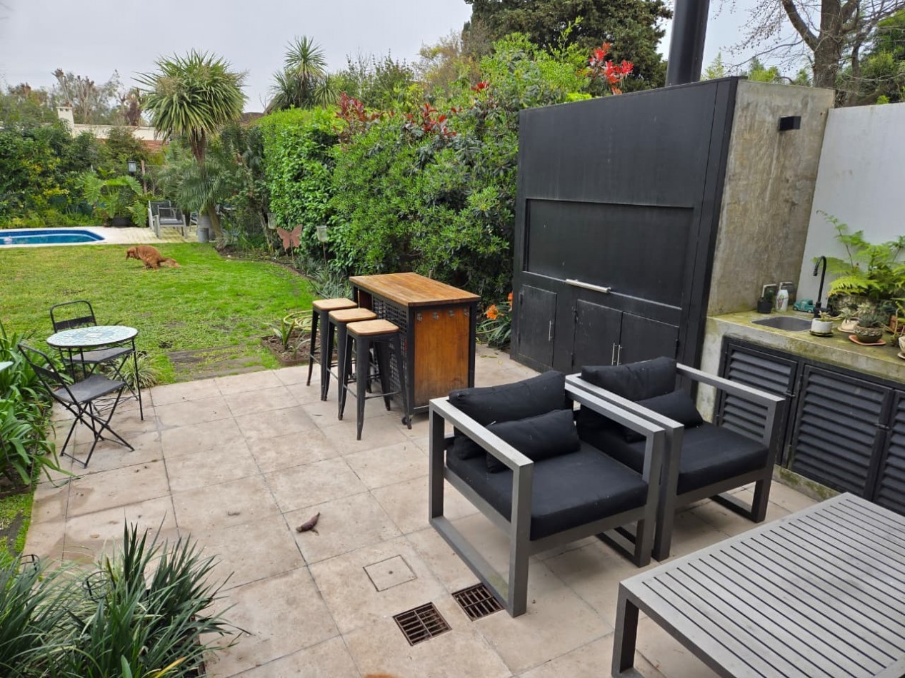 Impecable Casa Moderna en Venta en Lomas de San Isidro