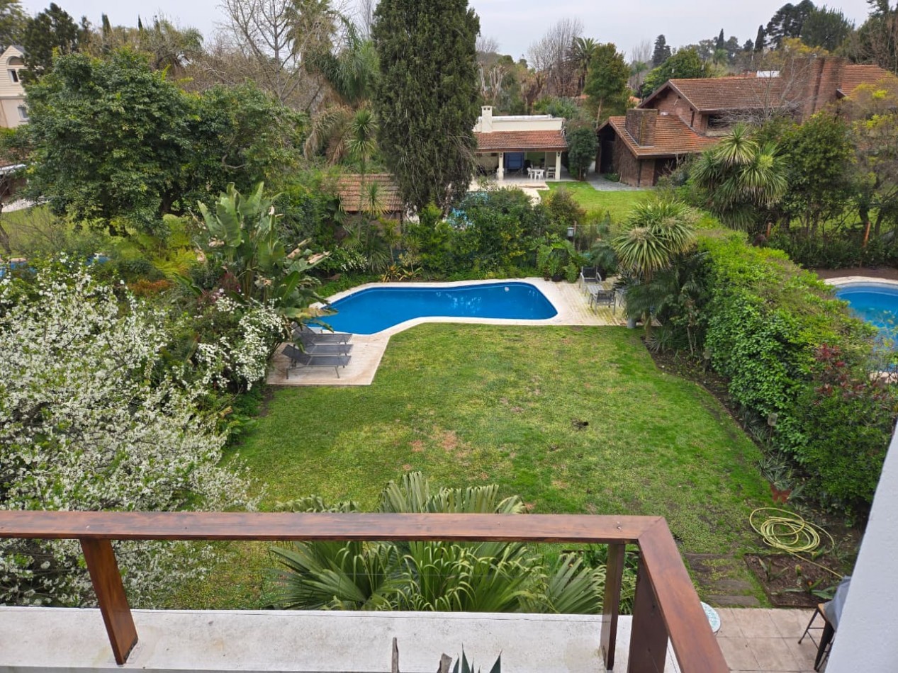 Impecable Casa Moderna en Venta en Lomas de San Isidro