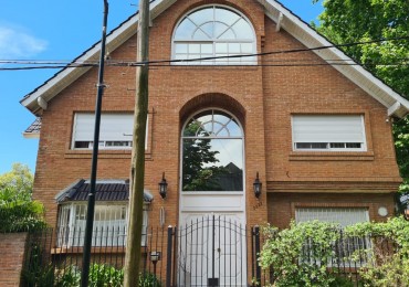 Venta Lindisima Casa en Martinez Vias a Libertador