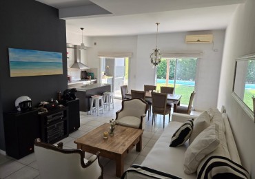 Lindisima Town House de 3 Dorm con Pileta